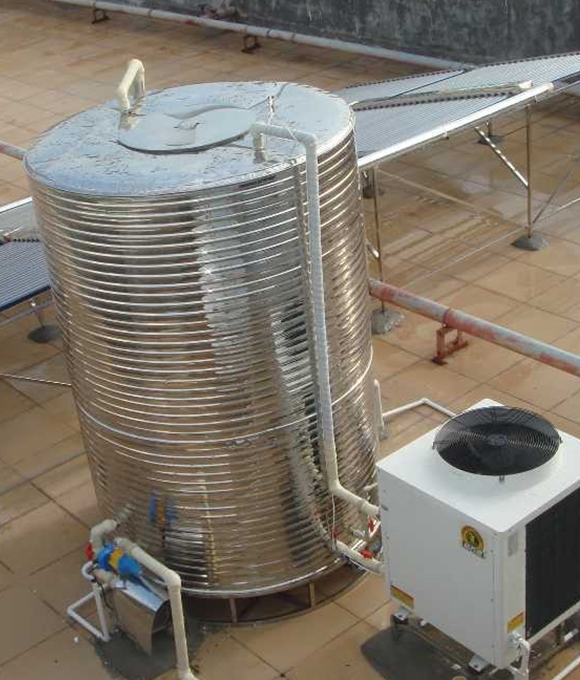 空氣能與太陽能結合的熱水系統